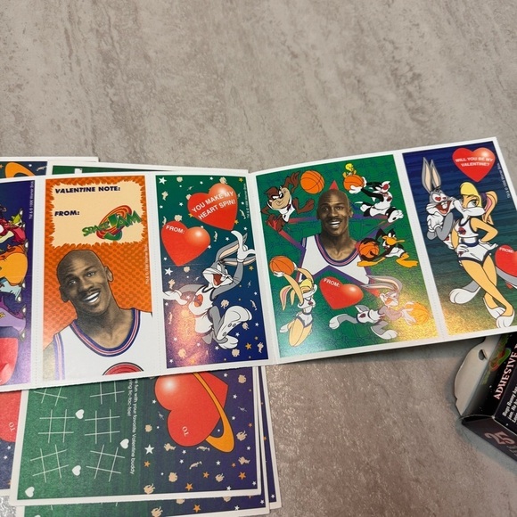 Space Jam Band-Aids and Valentines kit Michael Jordan Looney Tunes Vintage 1996 - Picture 7 of 11